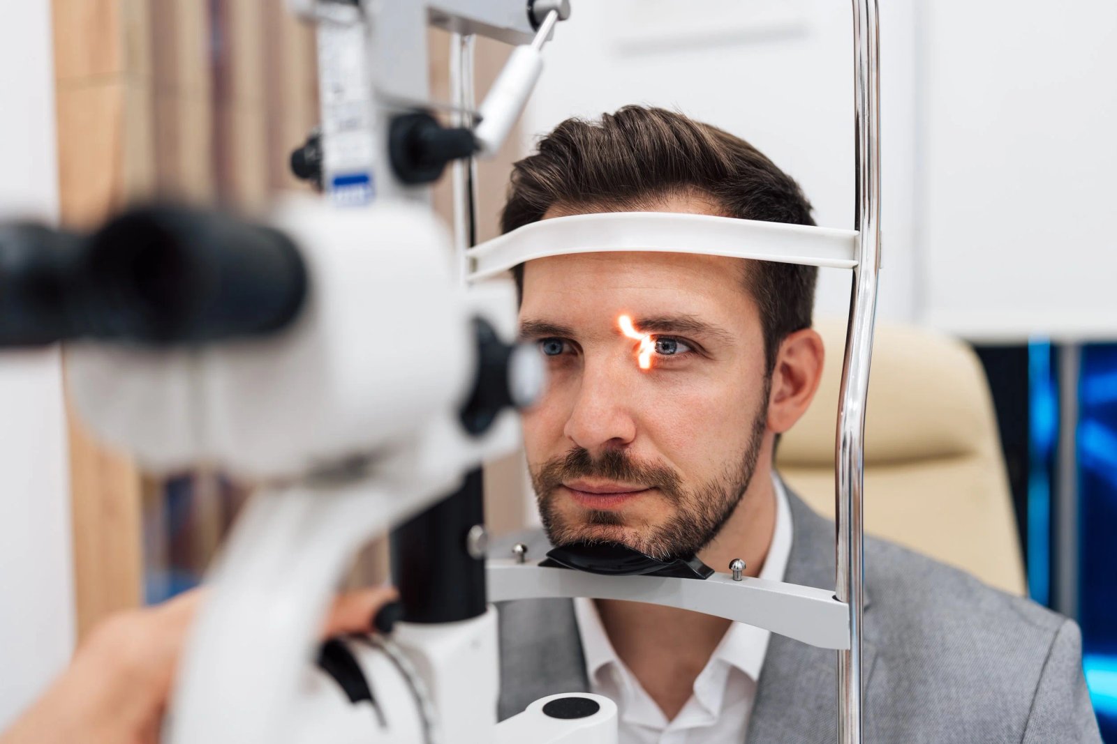 Adult eye exam