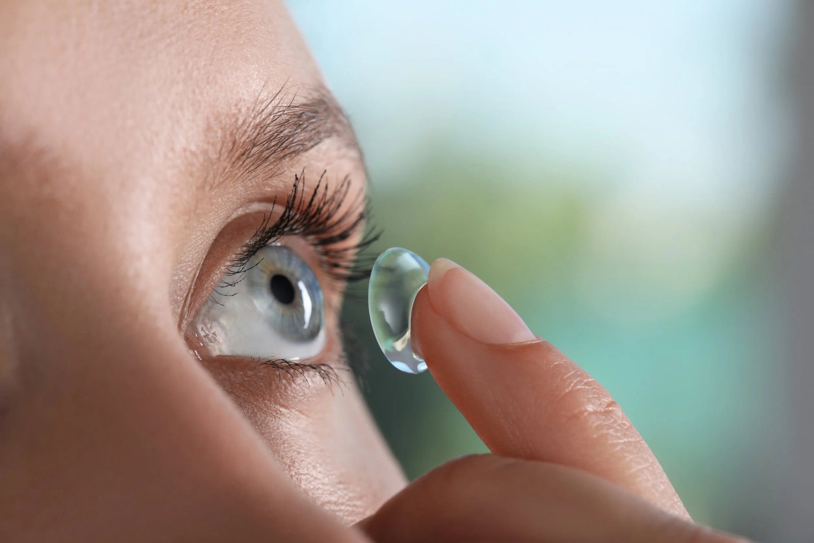Contact lens fitting